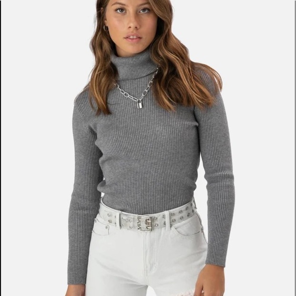 Adika ribbed turtleneck long sleeve